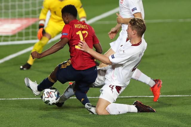 记者：蓉渝德比铜梁龙4位U20球员首发，蓉城9名30岁以上球员